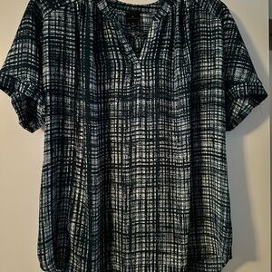 Worthington Green and Off White Patterned Blouse